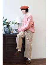 極上の柔らかさなピンク色の全羊毛フィア島風ニットセーター【厚手・フィット】