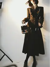 ブラック ミディスカート【秋用・不規則デザイン・ハイウエスト・Aライン・プリーツ】