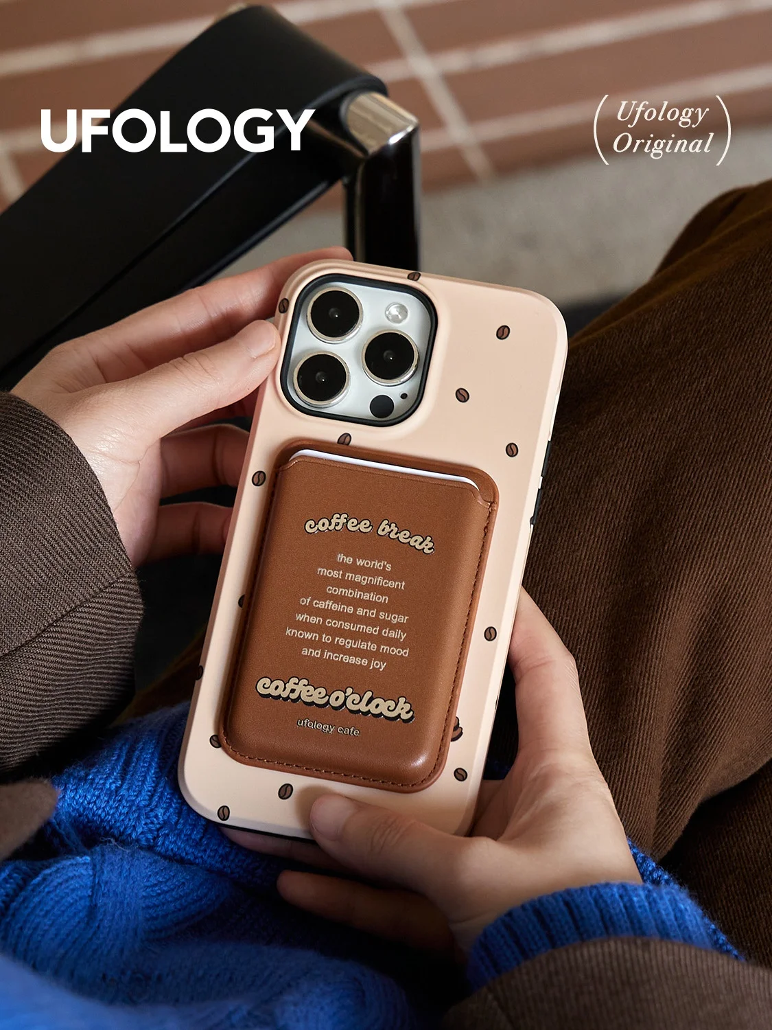 マグネット式スマホカードケース：シンプルデザインで実用性とスタイリングを両立