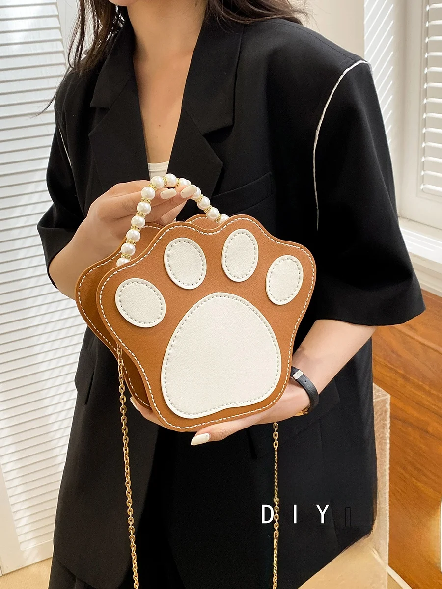 かわいい猫の爪デザインの手作り編み材料バッグ：個性派トートバッグの 実用性と使い分け