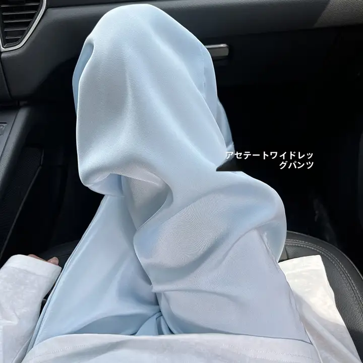 涼しげなブルーのワイドレッグパンツ【高腰・サテン風・夏用・フィット】（セットアップ対応）