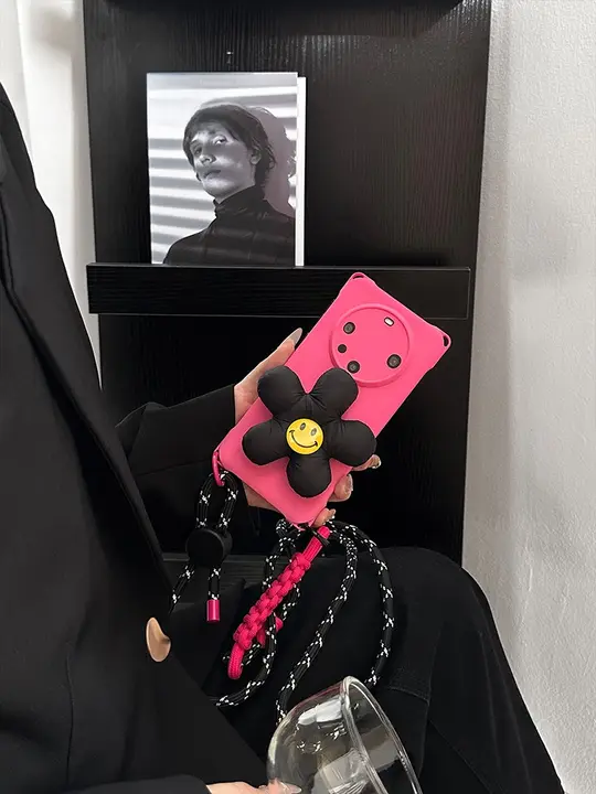 花柄デザインのスマートフォンケース【ストラップ付き・全包型・対応機種多数】