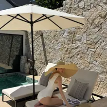 シンプルなデザインのホワイトワンピース水着【肩露出・美しいシルエット・女性用】（セットアップ対応）