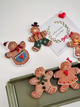クリスマスジンジャーブレッドマン マグネット【手描きの飾り・冷蔵庫用・季節のデコレーション・カード付き】