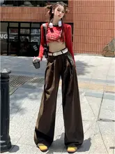 深いコーヒー色のレディースカジュアルパンツ【高ウエスト・タック入り・ワイドレッグ・ストレートカット・長めデザイン】