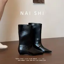 羊皮製 レトロ中筒ライダーブーツ【スクエアトゥ・内蔵ヒール・細見えデザイン】