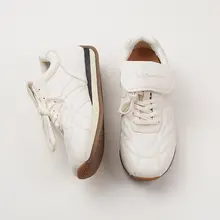 春秋用カジュアルスニーカー【深口・中ヒール・内蔵ヒール・ブラック】