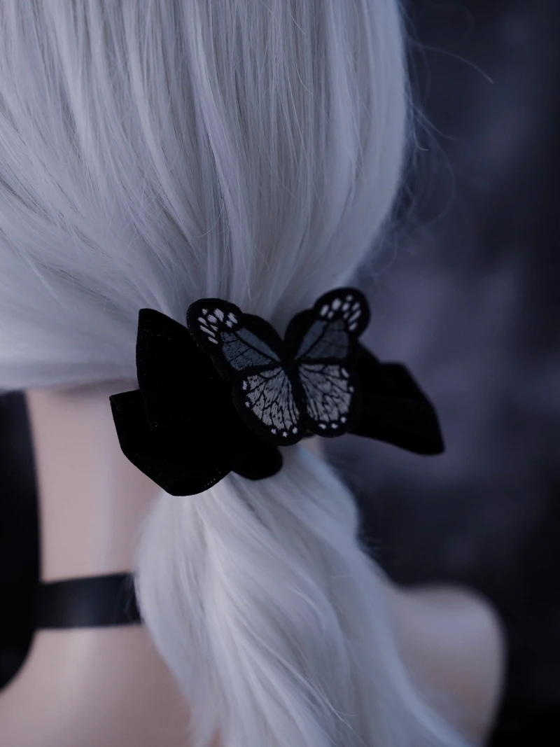 スカルとクモの巣モチーフのヘアバンド：ハンドメイドのアンダーグラウンドスタイルが提供する個性と耐久性