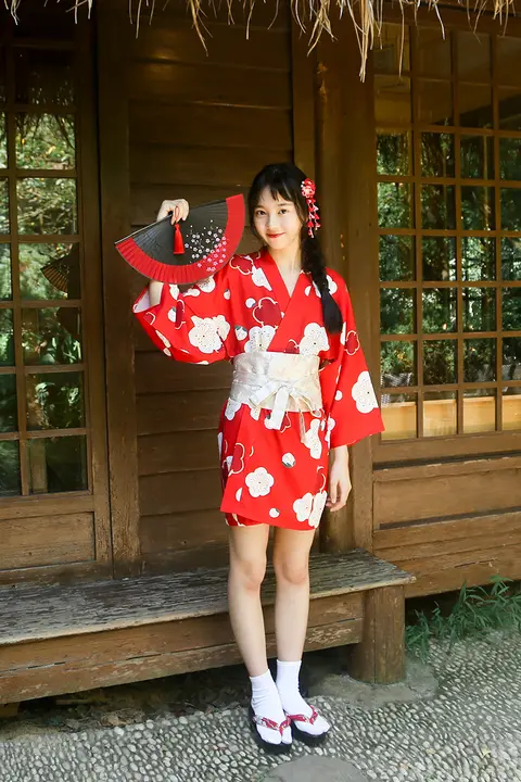 桜模様の短丈和服【レトロ・学生向け・改良京都浴衣】（セットアップ対応）
