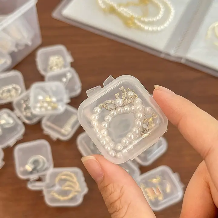 透明プラスチック製小型収納ボックス【耳飾り・指輪・アクセサリー・耳栓・スマホカード用】