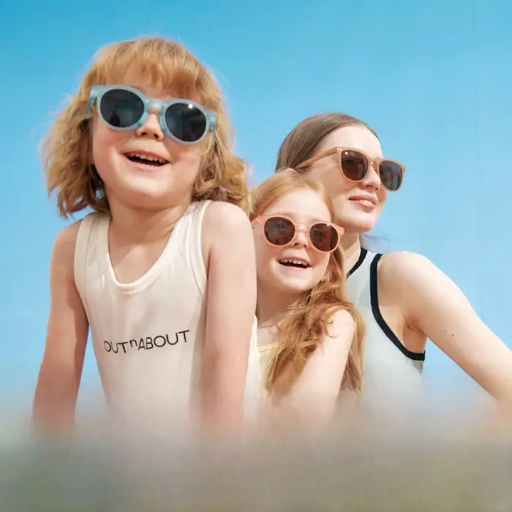 子供用偏光折りたたみサングラス【紫外線カット・ファッショナブル・親子対応】