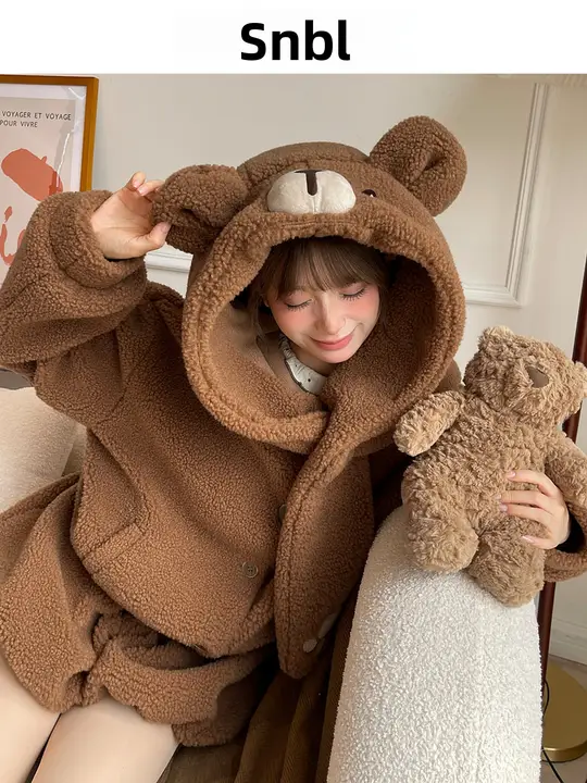 可愛いクマデザインのフード付きアウター【ゆったりシルエット・暖かフリース】