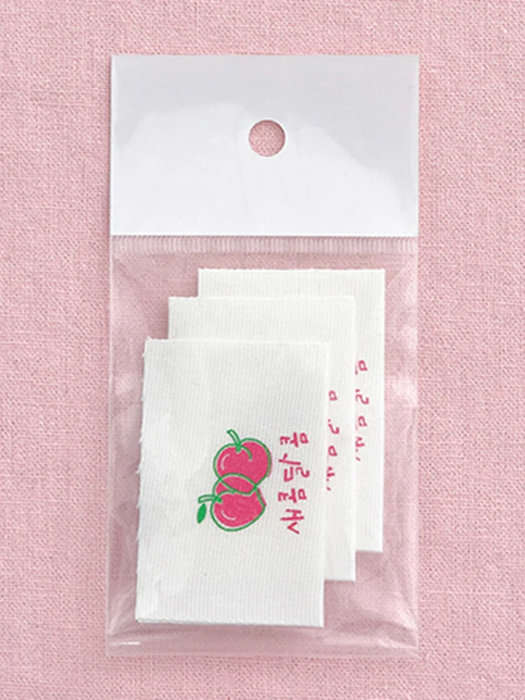 可愛い水蜜桃デザインの手作りエプロンと帽子：居家用フルーツ装飾の使い方と特性