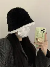 ふわふわな毛の女性用漁師帽【秋冬向け・ラウンドトップ・フリーサイズ】