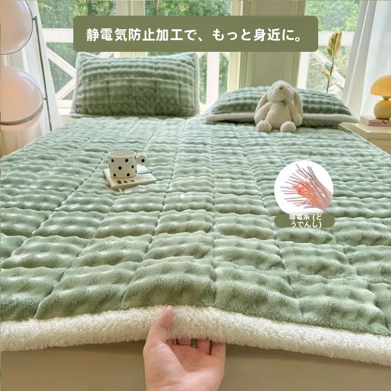 うさぎ毛フリーススプレッド  ：冬用保温ベットパットの実用性とサイズ選定ガイド