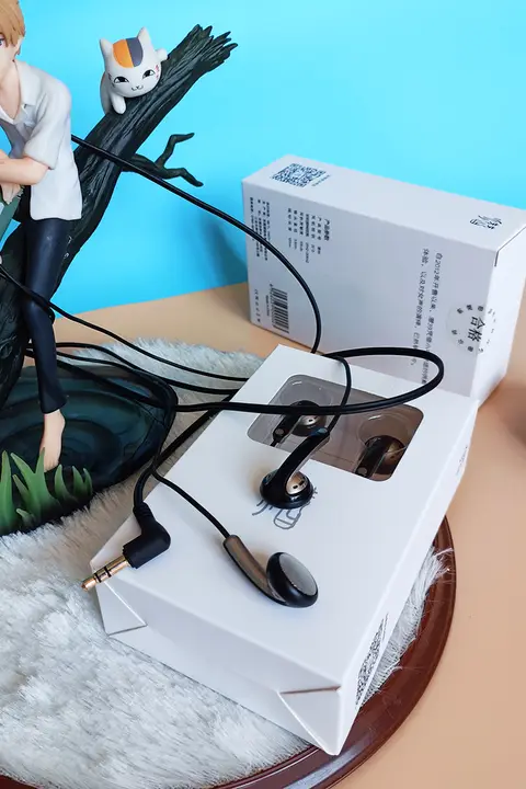 快適なフィット感の音声通話対応イヤフォン【小型・HIFI初心者向け】