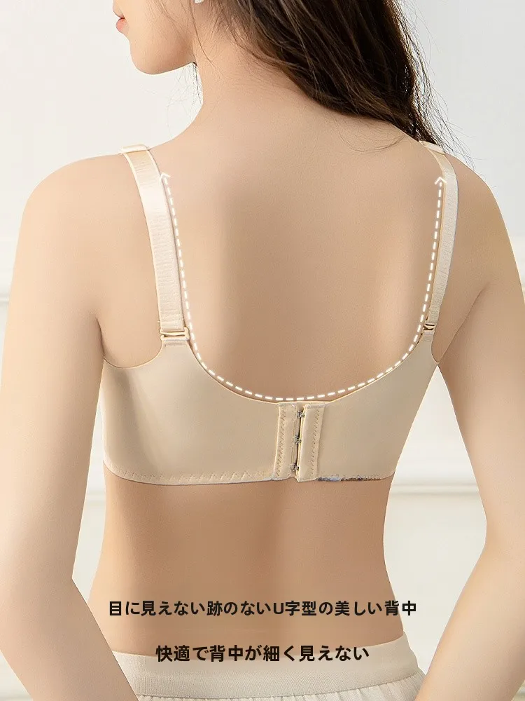 軽やかなレースブラジャー：胸の形に合わせた3/4罩杯のフィット感と背中サポート