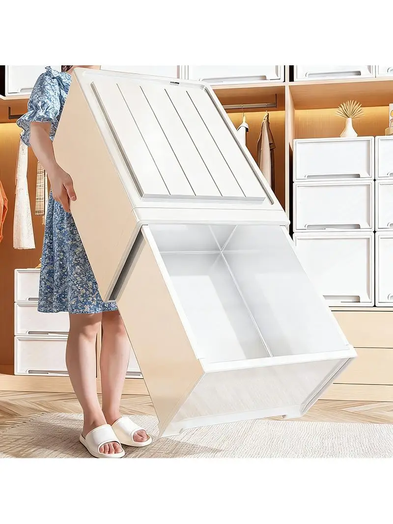 大量の服を収納するのに、100均で手に入れるべき「引き出し式収納ボックス」は？