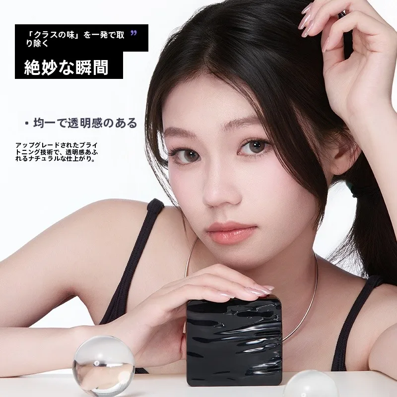 紫色のパフ付き吸油紙：よく落ちるメイク落としに最適なオイルコントロールアイテム