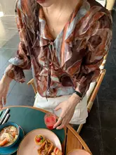 復古油絵デザインの花柄シフォンブラウス【トレンディ・グラデーションカラー】