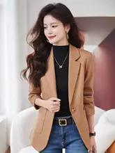 キャメルカラーのウールブレンドジャケット【レディース・フィット・カジュアル対応】