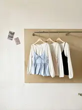春にぴったりの優しい雰囲気の重ね着用キャミソールとゆったりしたドットシャツ（セットアップ対応）