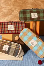 never チェック柄ペンケース【学生向け・レトロアメリカンスタイル・ユニークデザイン】