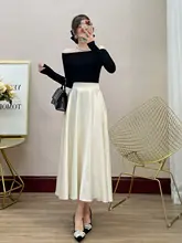 秋季女性用コーディネート【白色の酢酸スカート・２点セット・上品なスタイル】（セットアッ  プ対応）