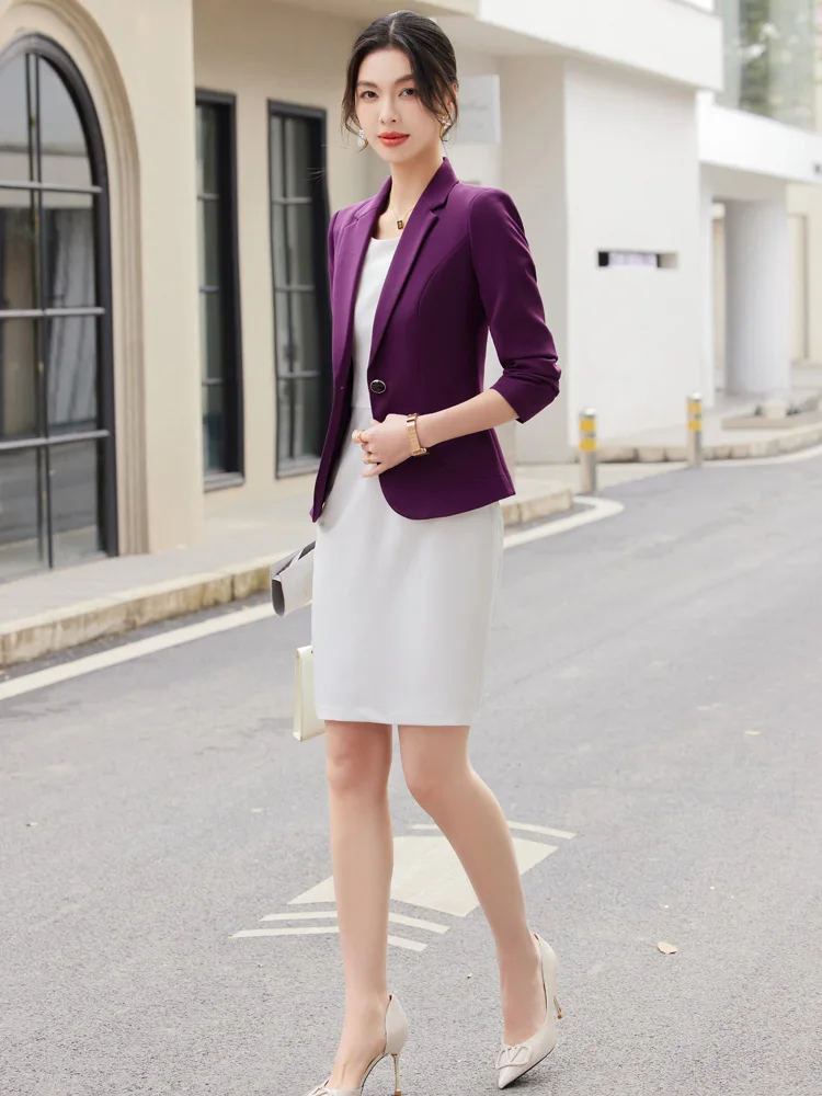 40代のオフィスファッションで悩むなら、どんなフォーマルな服装がおすすめ？