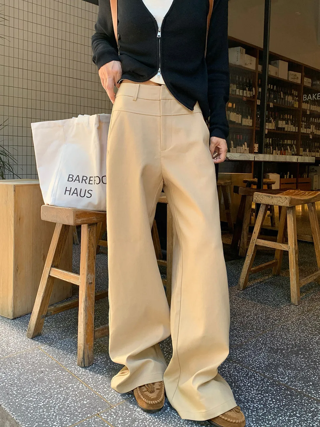 ハイウエストタックワイドパンツを選ぶべきタイミングは？