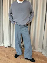 冷灰色のストレートタッチ加工カジュアルレザーパンツ