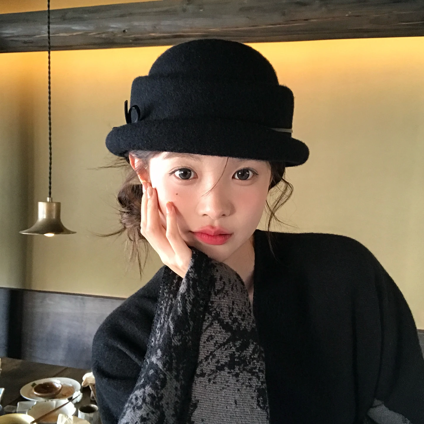 秋の帽子：国風スタイルの礼帽が提供する保暖性とデザインのバランス