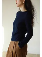 グレーのラウンドネックニットトップス【秋冬用・極上の柔らかさ・保温性】