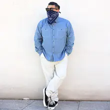 クラシックなブルー＆ホワイトストライプシャツ【ユニセックス・フィット】