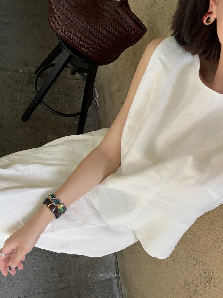 20代後半の年相応の服装に合う「体のラインが出る服」は、本当に存在するのか？