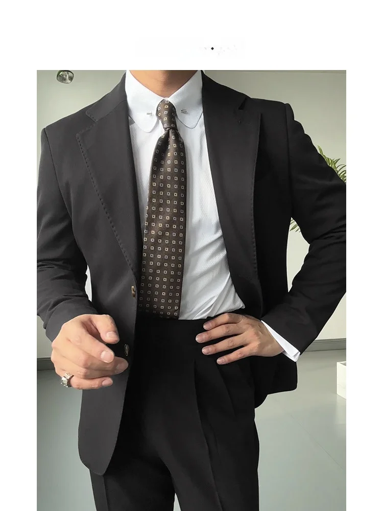 オーダースーツと一般的なスーツの違いは？一万円で買える男性向け贅沢品としての黒いスーツは本当に価値があるのか？