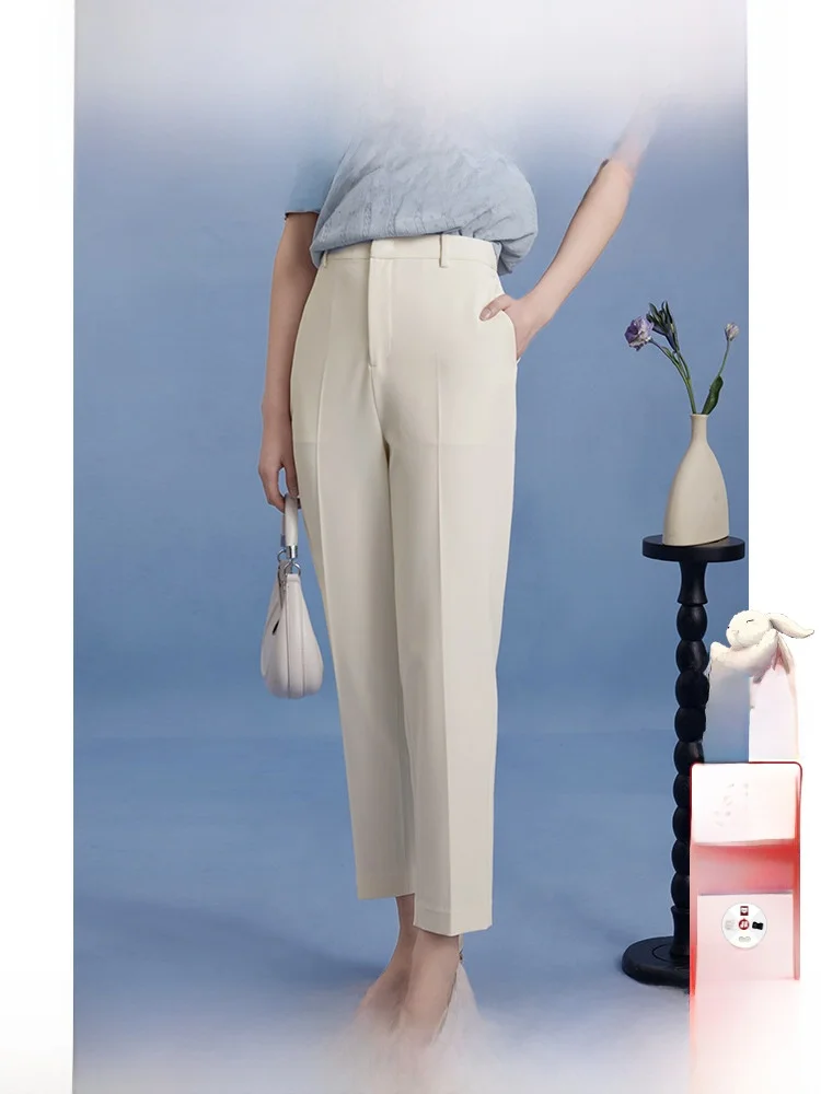 防透抗皺のスーツパンツ【春秋用・カジュアルスタイル・女性用】 春コーデに最適なパンツ