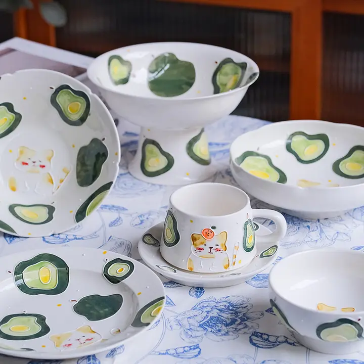 手描き陶器のコーヒーカップ【かわいい猫デザイン・デザートプレート・果物皿】