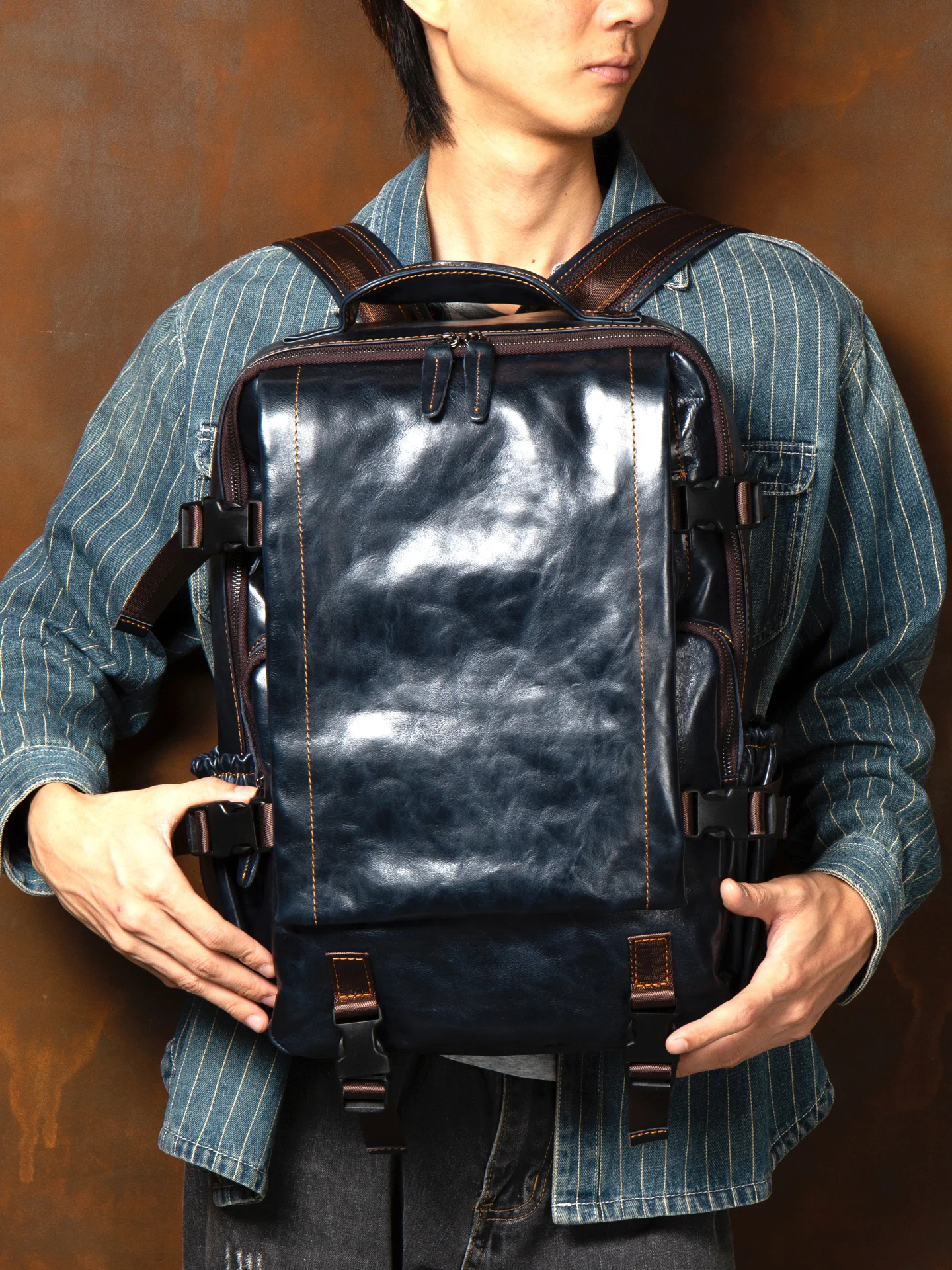 本革ビジネスリュックの高級感と実用性：mantime/慢时光の頭層牛皮製大容量モデル