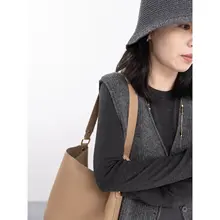 小柄向けVネックニットベストカーディガン【レディース・無地・アウター】