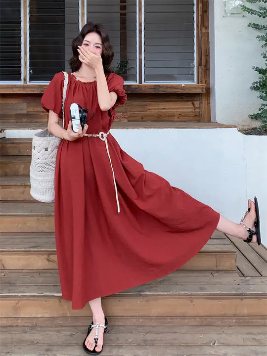ワインレッドのウエストを絞ったバルーンスリーブワンピース【夏用・Aライン・ファッション性抜群】
