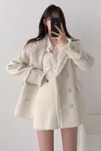 秋冬向けレトロデザインのダブルブレストツイードコート【厚手・翻訳襟】とハイウエストタイトスカート（セットアップ対応）
