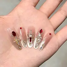 ボルドーの豪華な猫目スタイルのネイルチップ【手作り・高級感あるデザイン】