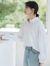 白色のバルーンスリーブシャツ【シンプル・ゆったり・春用】