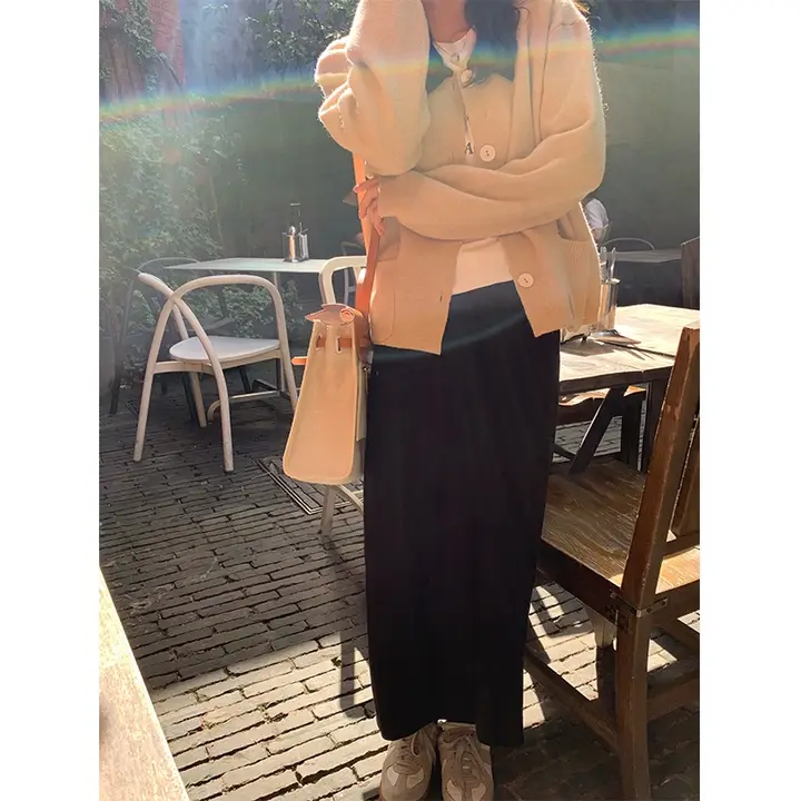 高ウエスト Aラインスカート【黒・長め・体型カバー】