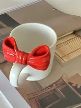 リボンデザインの手描き陶器マグカップ【かわいいカップ・ミルクカップ・ペア用】