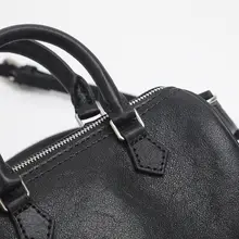 本革製 ボストンバッグ【クラシックデザイン・軽量・便利なショルダーバッグ】