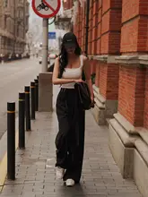 黒のデザインカジュアルスーツパンツ【高ウエスト・ゆったりストレート・ワイドレッグ】（セットアップ対応）