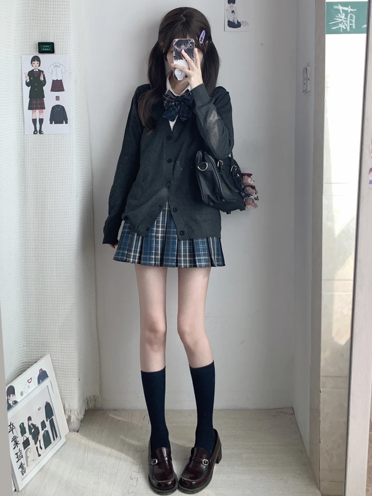 服のカラーをどう選べばいいの？2024年夏・秋に合うおすすめ3選と、季節・体に合う選び方の実践ノウハウ