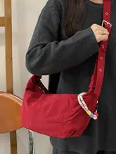 シンプルなデザインのキャンバス斜め掛けバッグ【トレンド感・おしゃれ・デイリー使用】